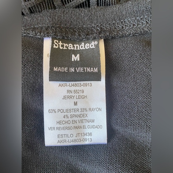 Women's Stranded Sweater Black Long Sleeve Lightweight Sequins Red Lips Sz Med - Picture 4 of 4